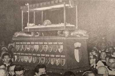 L'eccezionale 7 maggio 1957: le ossa di San Nicola andarono in processione sotto la "neve"